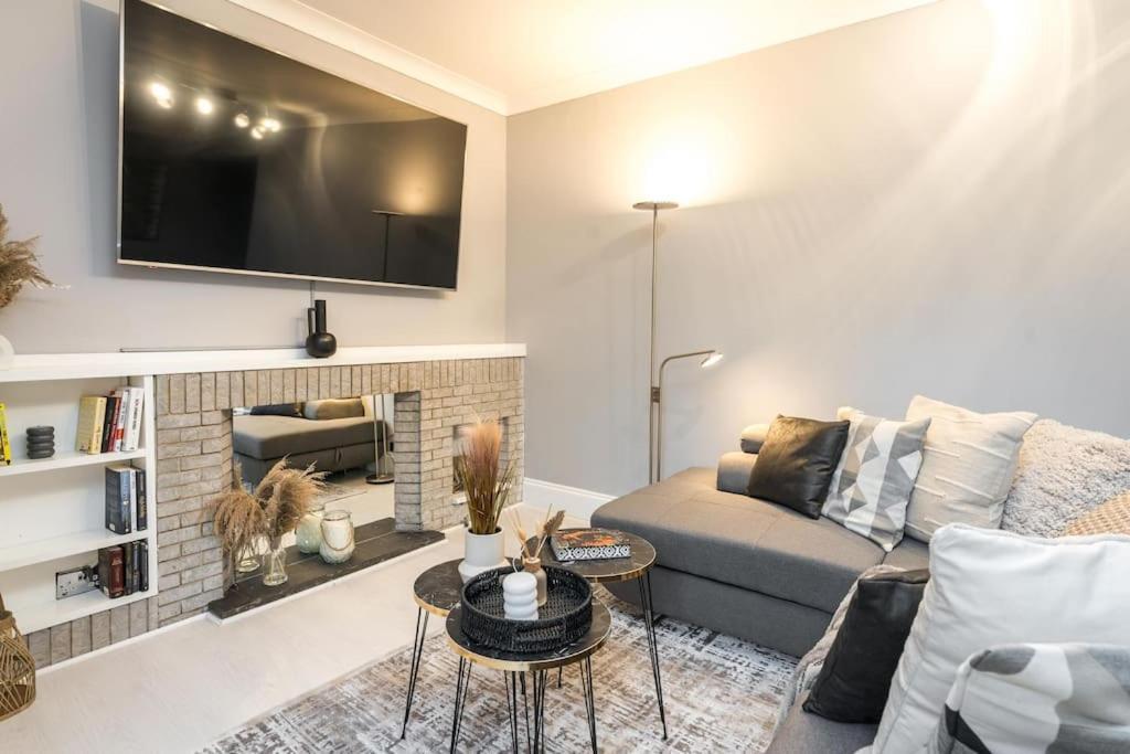Exceptional Spacious City Apartment لندن المظهر الخارجي الصورة