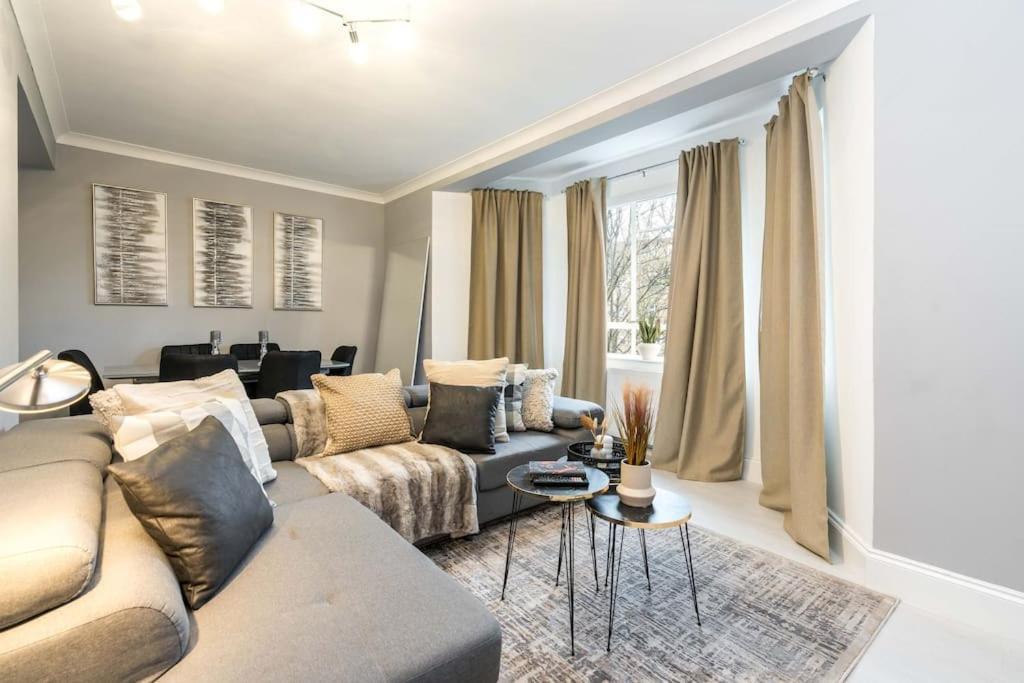 Exceptional Spacious City Apartment لندن المظهر الخارجي الصورة