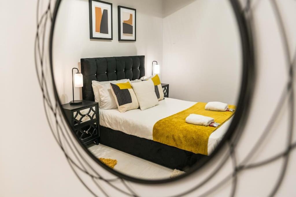 Exceptional Spacious City Apartment لندن المظهر الخارجي الصورة